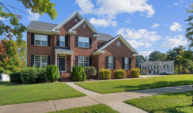 Building Photo - Spacious 5-Bedroom Living with Scenic View