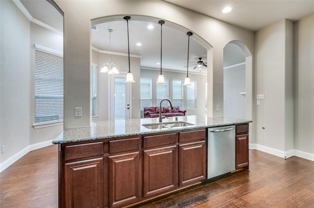 Building Photo - 540 Enfield Dr