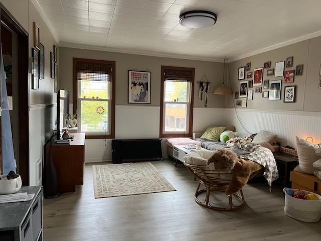 Building Photo - 915 W 5th St