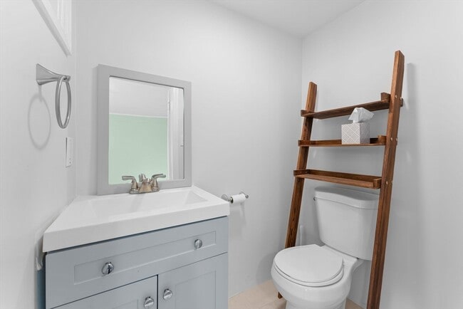 Building Photo - 20 Brae Rd