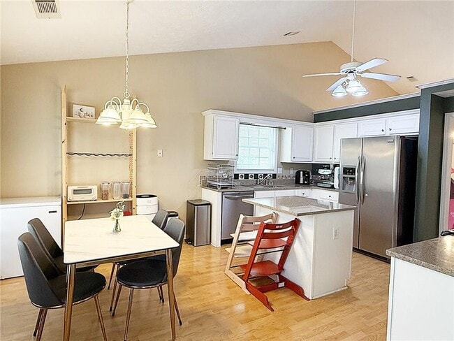 Building Photo - 69 Morning Top Ct