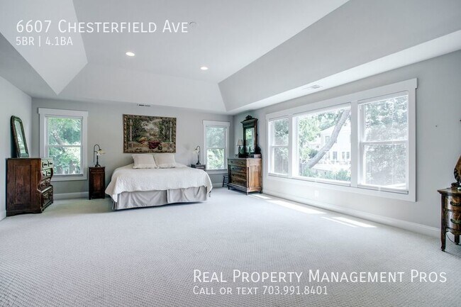 Building Photo - 6607 Chesterfield Ave