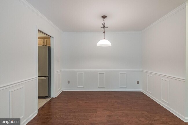 Building Photo - 2811 Lee Oaks Ct