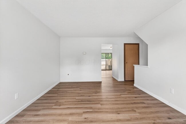 Building Photo - 6462 Brookedge Ct