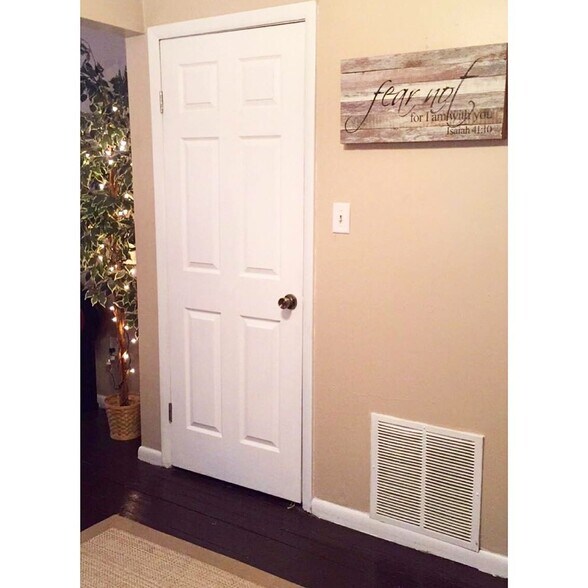 Building Photo - 5855 Curry Rd