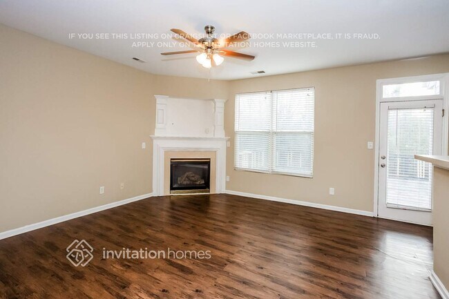 Building Photo - 3000 Moonstone Ln