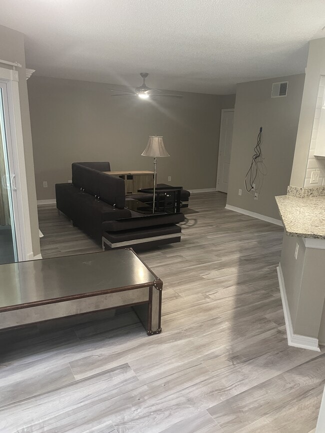 Building Photo - 4671 Pembrook Pl