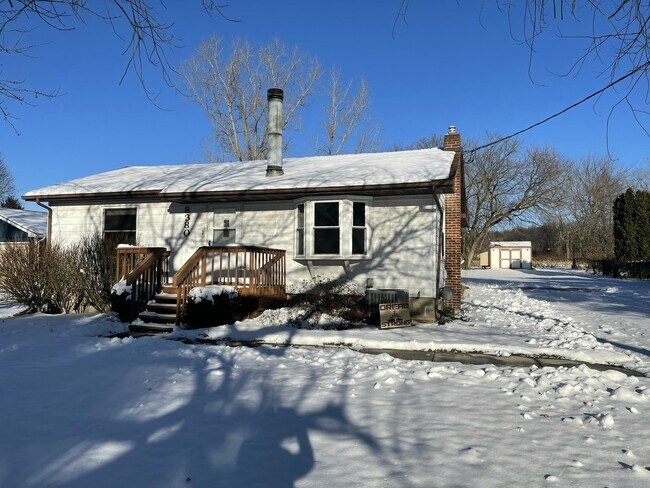 Building Photo - 8380 Huron River Dr