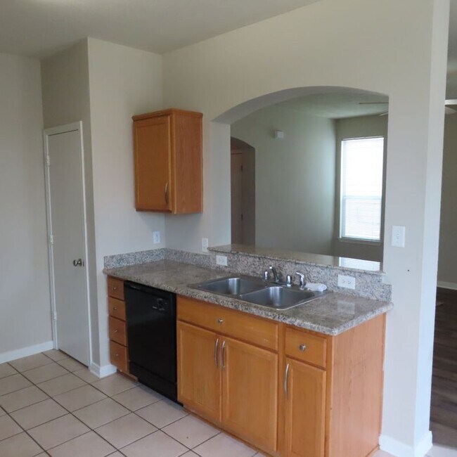 Building Photo - 4107 McFarland Dr