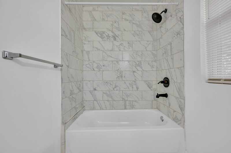 Building Photo - 2348 Court R