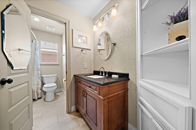 Building Photo - 22634 Cascade Springs Dr