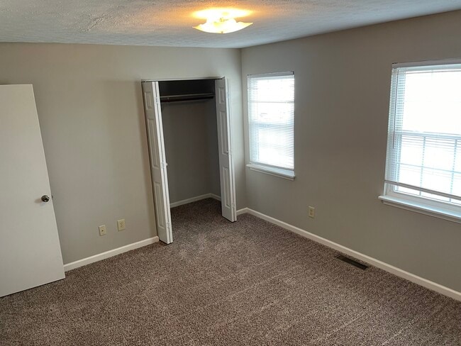 Building Photo - 455 Three Springs Rd