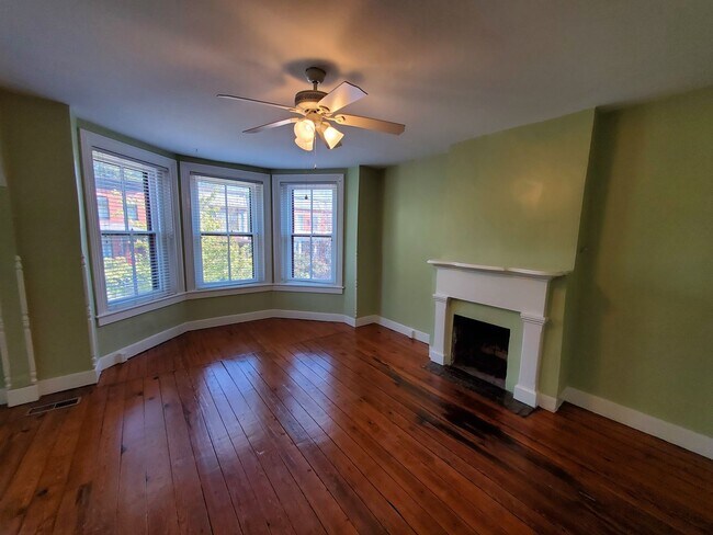 Building Photo - Spacious 2-Story Home In Historic Church H...