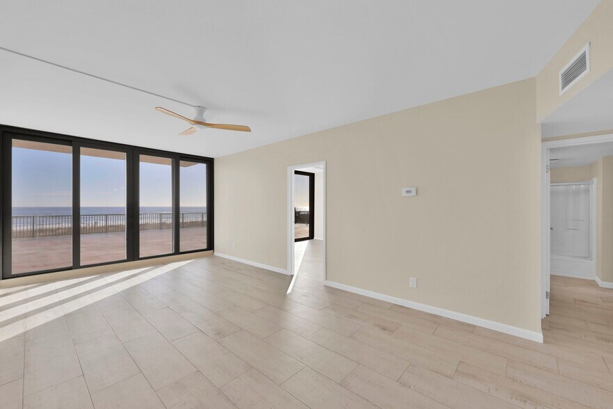 Building Photo - 601 1st St S