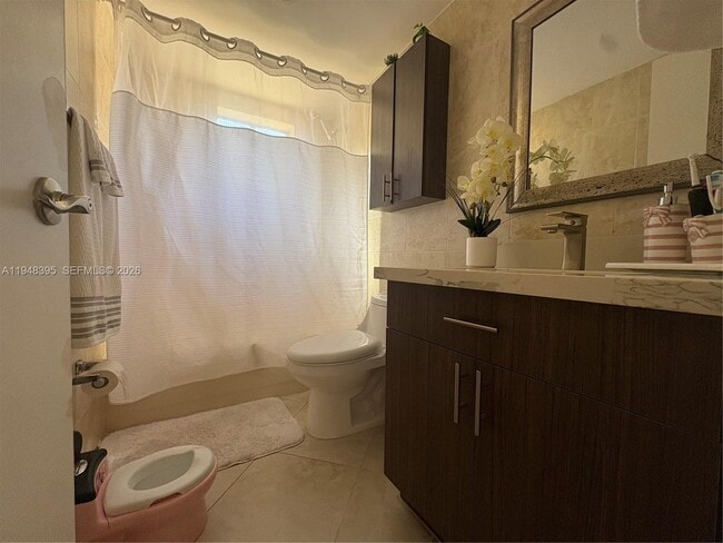 Building Photo - 8025 SW 107th Ave