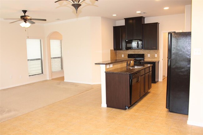 Building Photo - 6643 Sharpstone Creek Ln