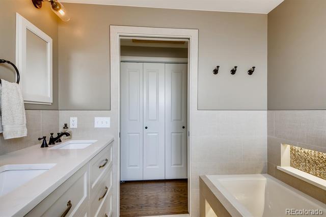 Building Photo - 4805 W 11th Ave