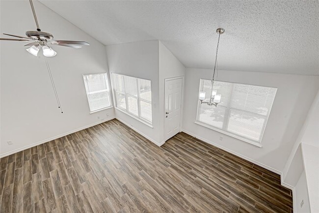 Building Photo - 6235 W Willow Bluff Rd