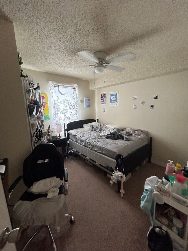 Building Photo - Chapel Hill - Mill Creek 4BR/2BA Condo AVA...