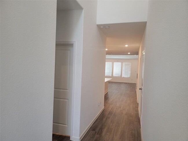 Building Photo - 29414 Amber Pne Ct