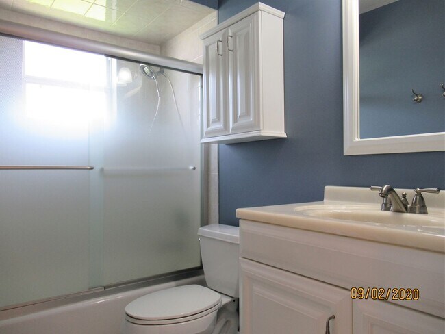 Building Photo - Cozy 3 Bedroom Port Orange Home with Fence...