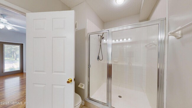 Building Photo - 211 Jardin De Mer Pl