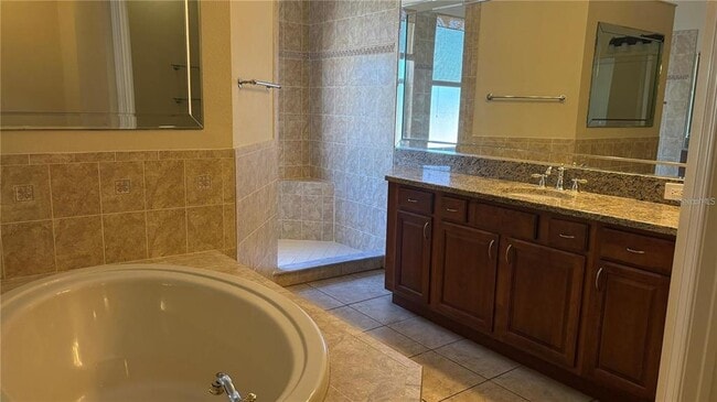 Building Photo - 10547 Martinique Isle Dr