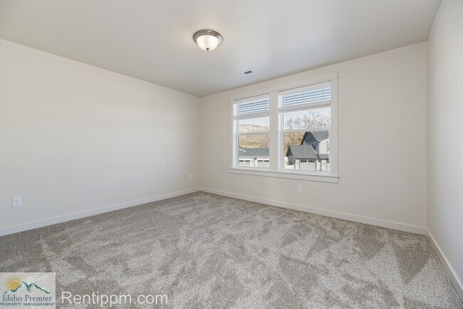 Building Photo - 10469 W Royal Fern Ct