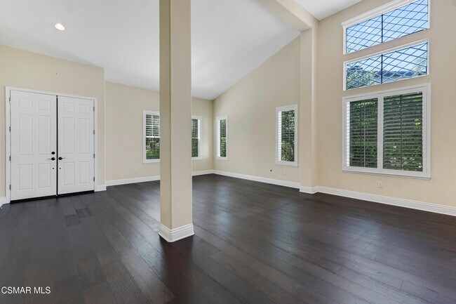 Building Photo - 406 Granite Hills St