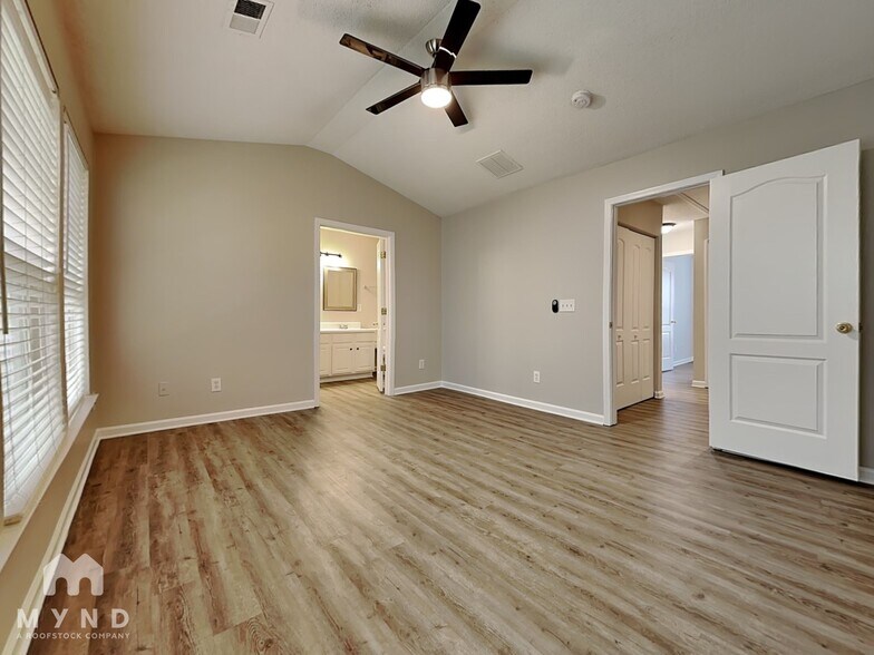Building Photo - 3968 Elizabeth Glen Way