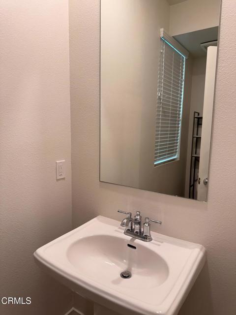 Building Photo - 711 Winchester Dr