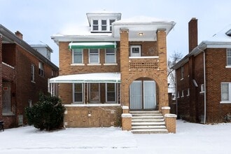 Building Photo - 3209-3211 Pasadena St