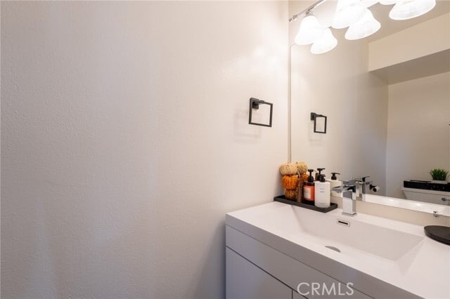 Building Photo - 7757 Vía Rosa Maria