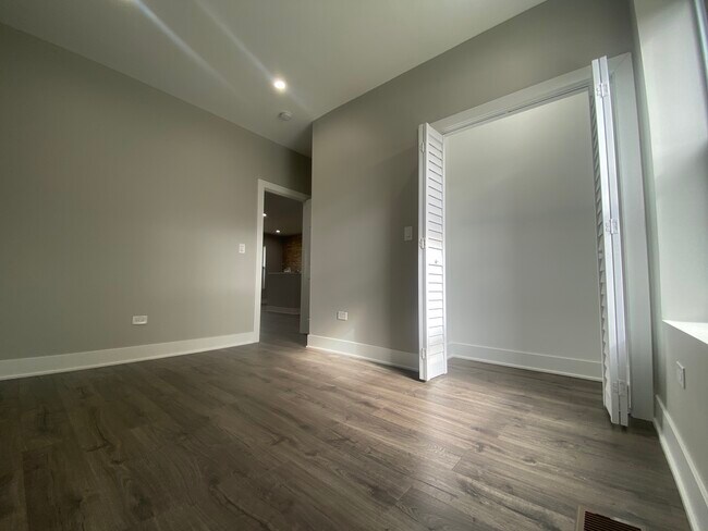 Building Photo - 4234 W Crystal St