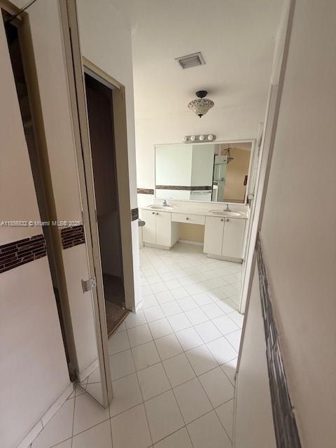 Building Photo - 944 Savannah Falls Dr