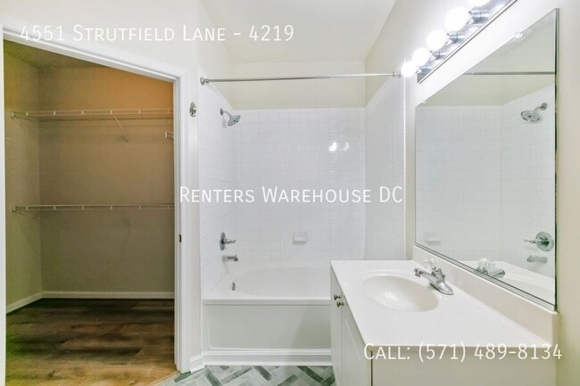 Building Photo - 4551 Strutfield Ln