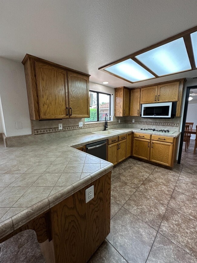 Building Photo - 3040 Boulder Ave