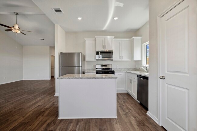 Building Photo - 25530 Blooming Hazel Dr