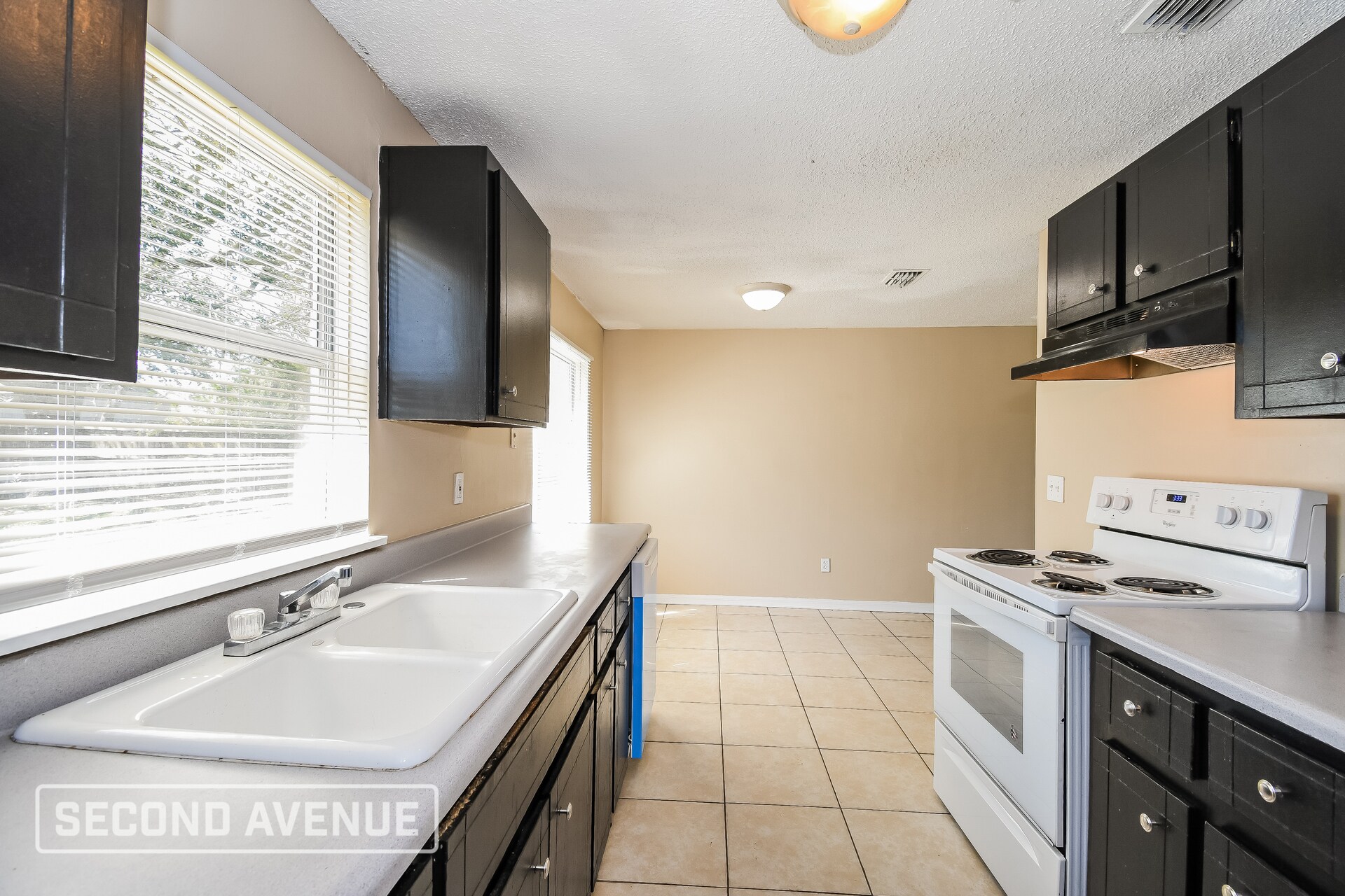 Building Photo - 10966 Whitly Ct