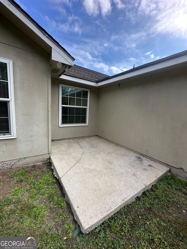 Building Photo - 140 Sapelo Dr