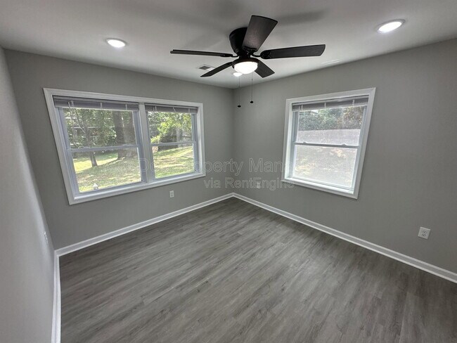 Building Photo - 12317 Metlock Rd