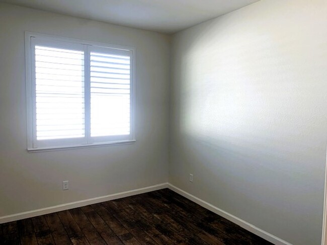 Building Photo - Beautiful San Ramon Condo Near Bishop Ranc...