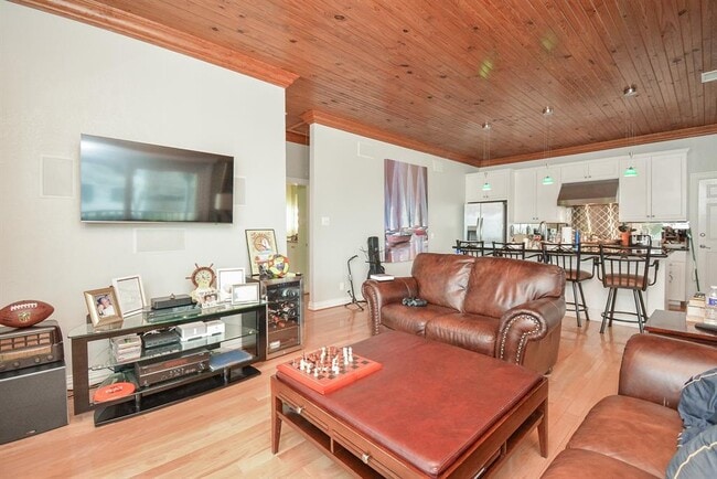 Building Photo - 400-1/2 4th St