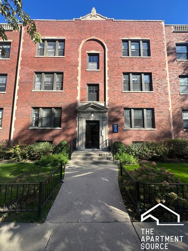 Building Photo - 918 Crain St