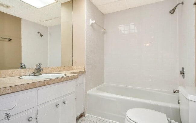 Building Photo - 8616 W 95th St