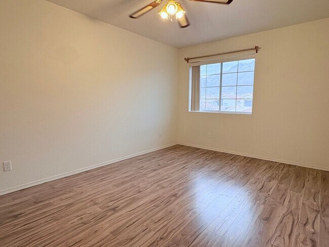 Building Photo - Spacious 4BR/3BA Two-Story Home Near Sabino Canyon