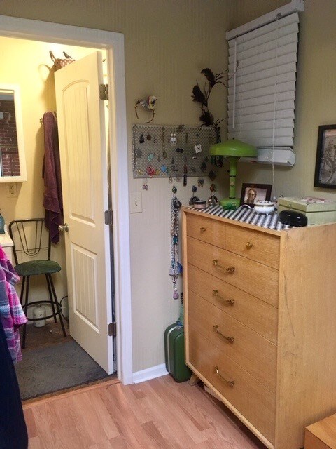 Building Photo - 1560 Detroit St