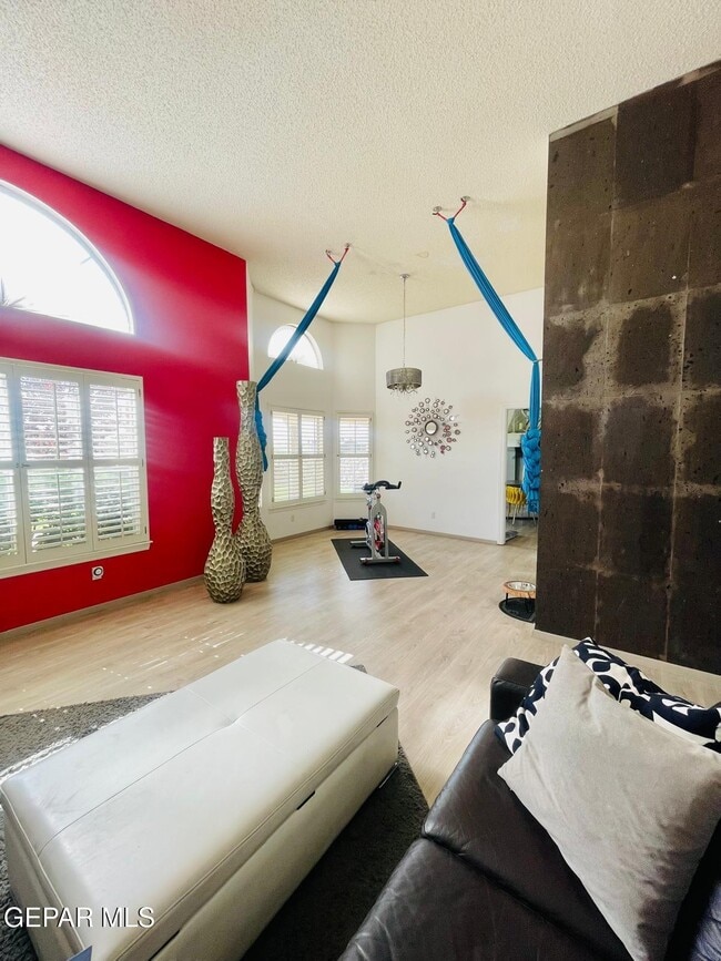 Building Photo - 1213 Desert Canyon Dr