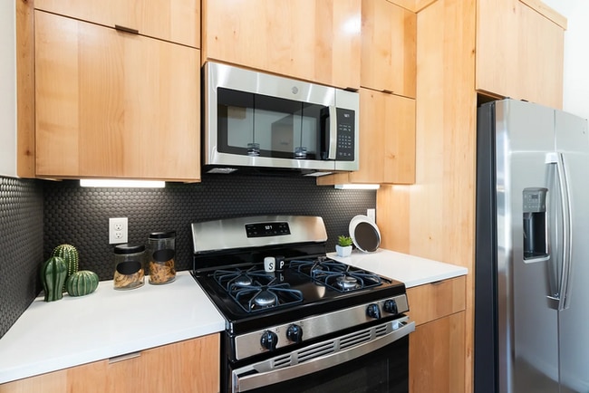 Building Photo - Tower View Contemporary Flats - Unit A
