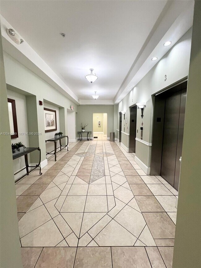 Building Photo - 50 Menores Ave